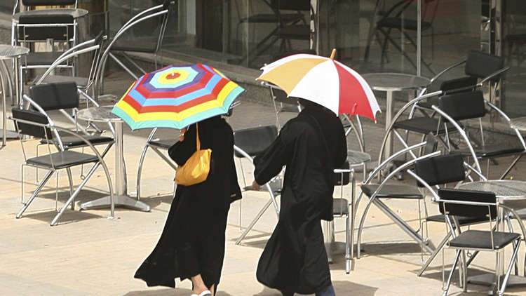 السلطات السعودية تمنع العمل تحت أشعة الشمس