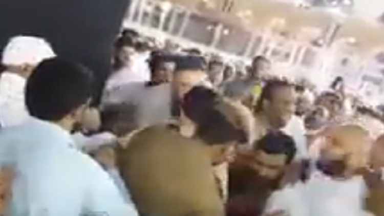 حقيقة فيديو محاولة حرق الكعبة.. ماذا حدث؟ (فيديو)
