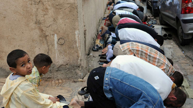محكمة جزائرية تصدر أحكاما بالسجن ضد أتباع الطائفة الأحمدية