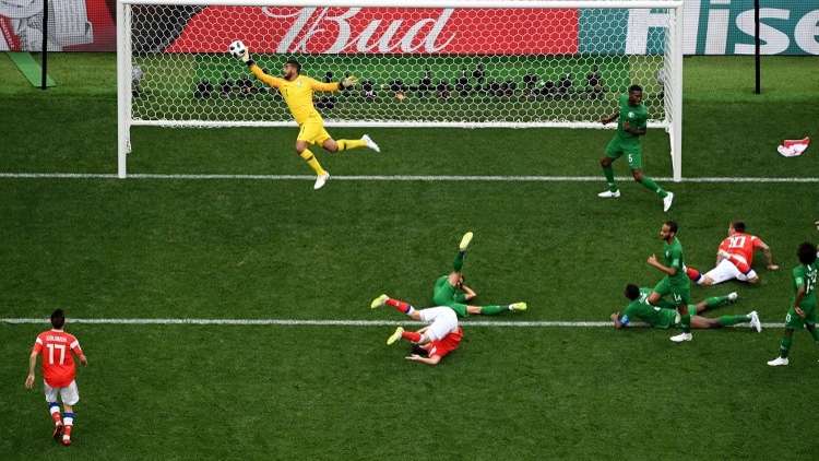 عرّاف "مغرد" توقع بدقة نتائج مونديال روسيا 2018