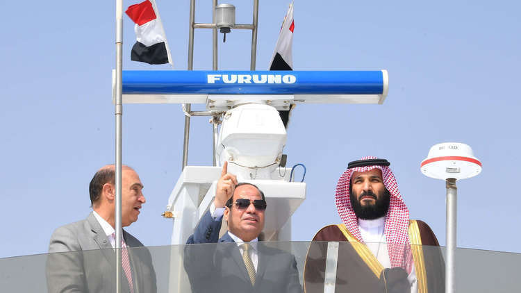 رئيس هيئة قناة السويس يكشف ما ينتظر القناة الجديدة عام 2023