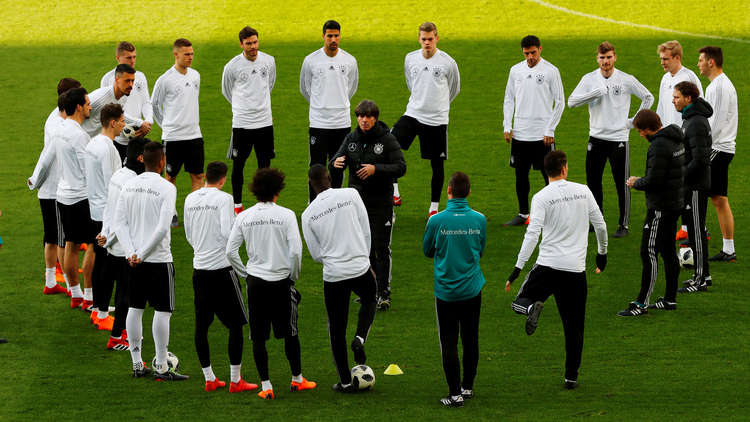 انقسام في المنتخب الألماني قبل مواجهة السويد