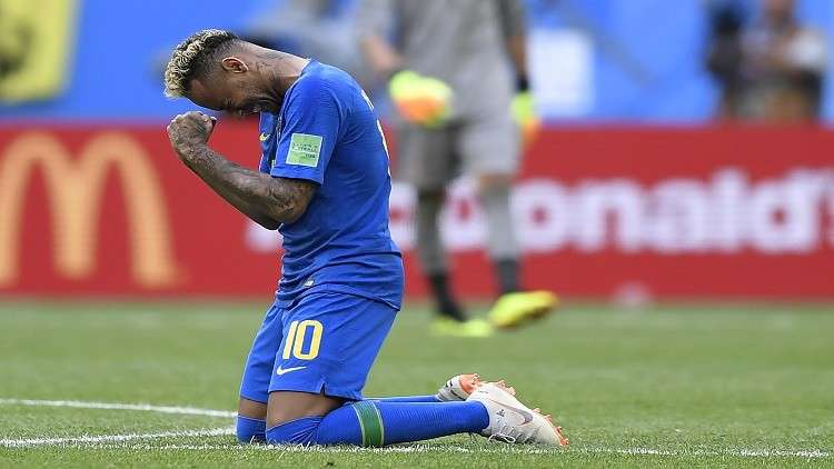 نيمار يكسر رقم روماريو ويصبح ثالث أفضل هداف للبرازيل