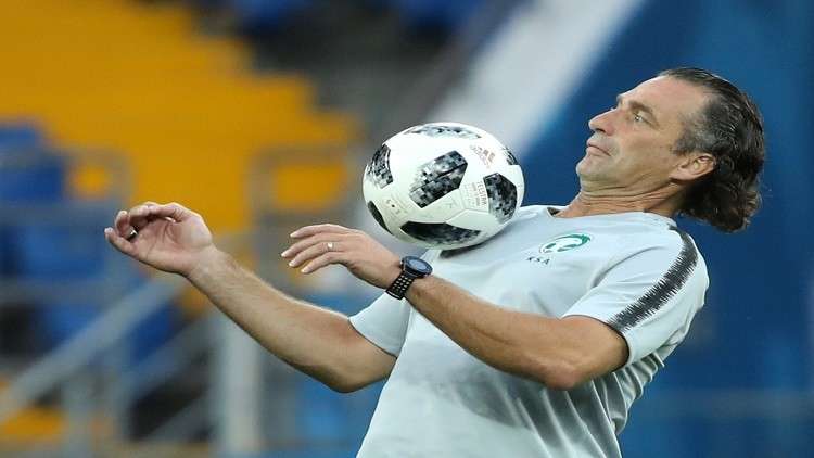 رسميا.. السعودية تمدد عقد المدرب بيتزي