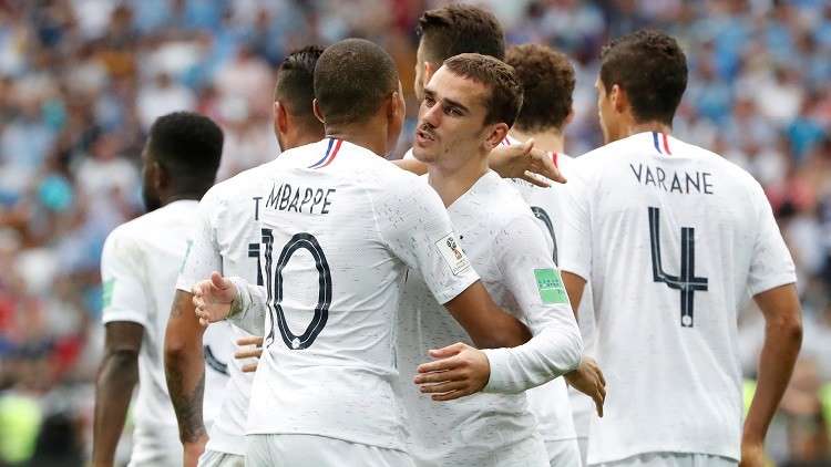 فرنسا أول المتأهلين إلى نصف نهائي مونديال روسيا 