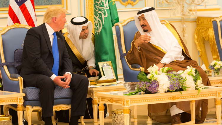 ترامب يسعى لتشكيل "ناتو عربي" ضد إيران 