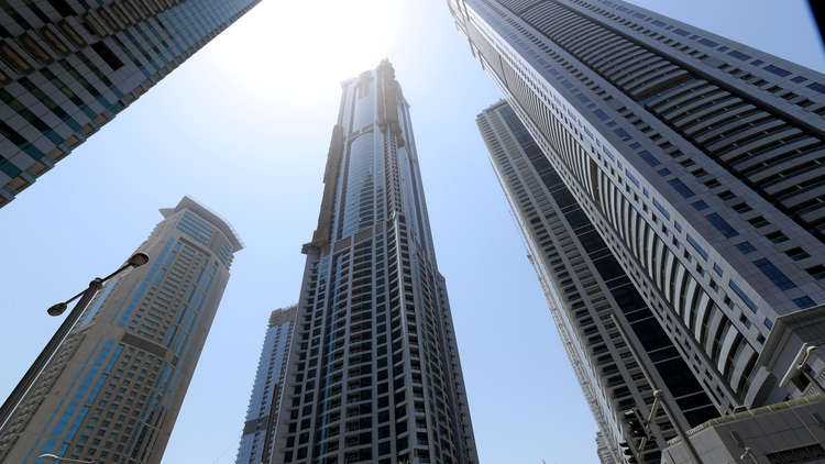 الإمارات تعفي بنغاليا من دفع غرامة خيالية