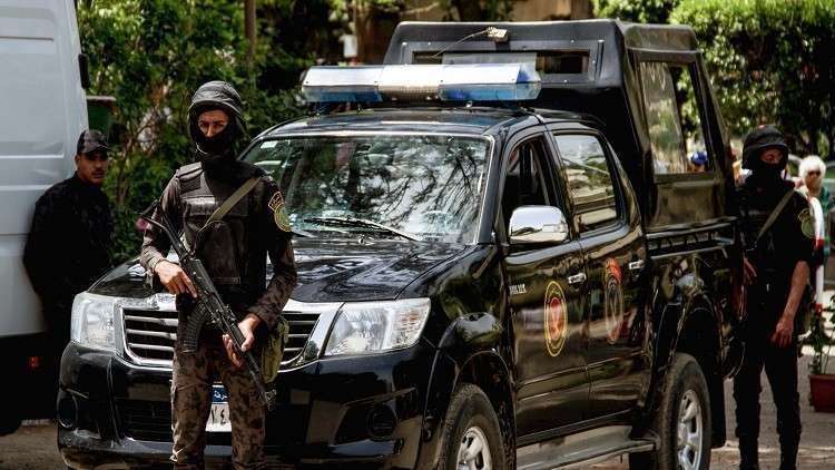 مصر.. القبض على لواء مصري متلبّسا برشوة ضخمة