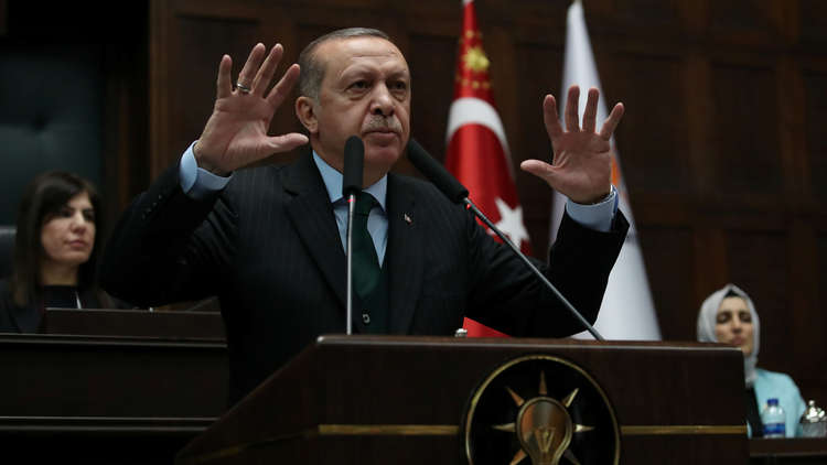 أردوغان يهدد أمريكا: نستعد للتعامل بالعملات الوطنية في التجارة مع روسيا وإيران والصين