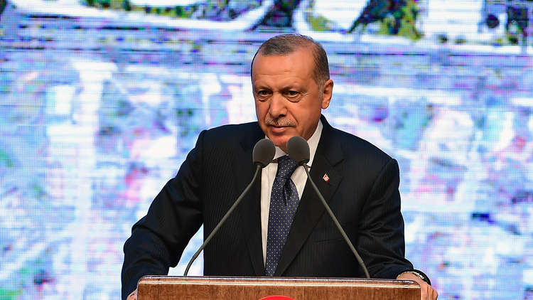 هبوط الليرة يجبر أردوغان على اللعب وفق قواعد الكرملين