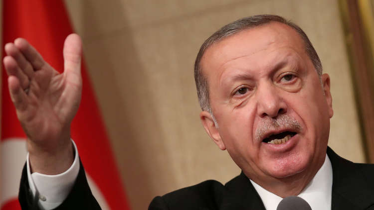 أردوغان يعلن مقاطعة المنتجات الإلكترونية الأمريكية