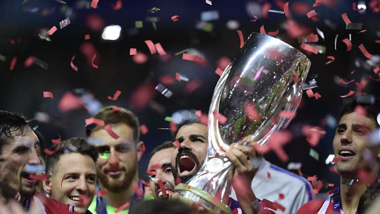 أتلتيكو مدريد يتوج بكأس السوبر الأوروبية على حساب ريال مدريد 