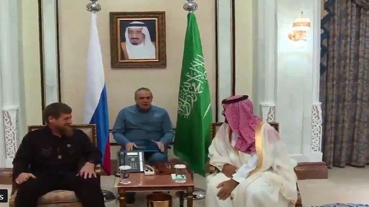 بالفيديو.. محمد بن سلمان يستقبل رمضان قديروف في منى 
