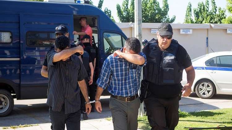 تركيا تدين قرار اليونان منح اللجوء لعسكرييها الفارين