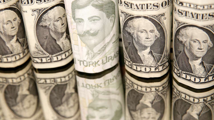 انخفاض الليرة التركية بعد بيانات سلبية