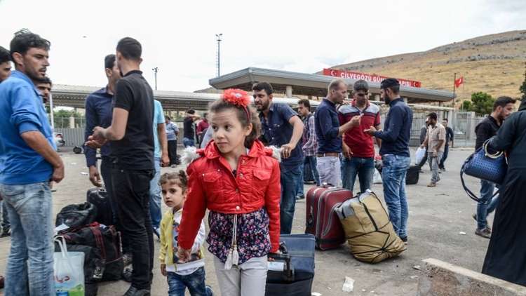 الداخلية التركية: 50 ألف لاجئ سوري فضلوا البقاء في بلادهم ولم يعودوا إلى تركيا