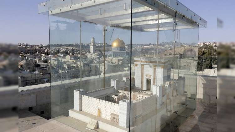 الرئيس الفلسطيني يدق ناقوس خطر تقسيم المسجد الأقصى