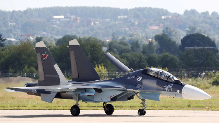 أنغولا تستلم دفعة جديدة من مقاتلات SU-30k الروسية