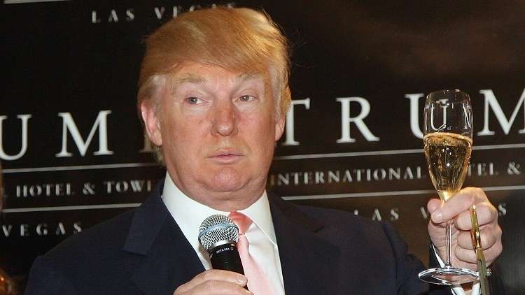 ترامب: أنا لا أشرب الكحول وذلك أفضل للعالم