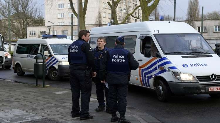 ألمانيا تسلم لبلجيكا دبلوماسيا إيرانيا متهما بالتدبير للهجوم في باريس