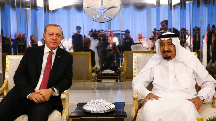 ترامب يقلب الموازين.. هبوط الريال السعودي وانتعاش الليرة التركية 