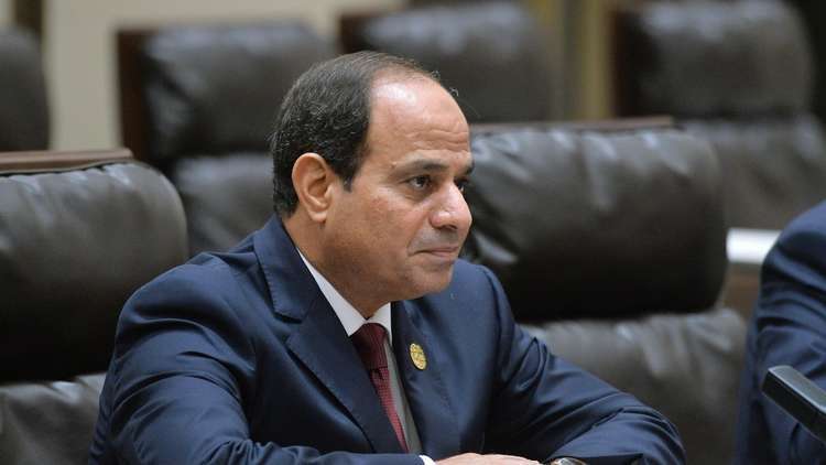 السيسي يبدأ أول لقاءاته الرسمية في مقر استضافته في موسكو