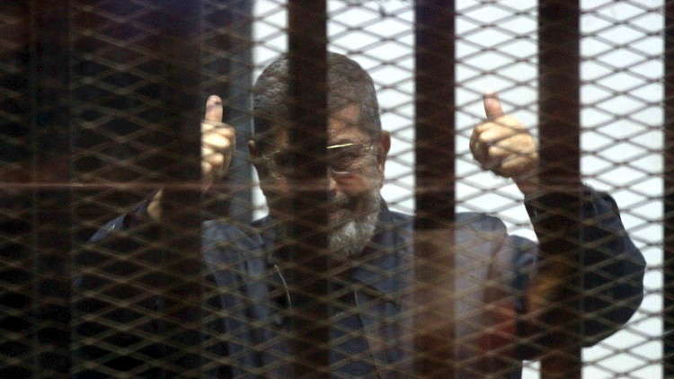 محكمة مصرية ترفض طعون مرسي في قضية "إهانة القضاء"