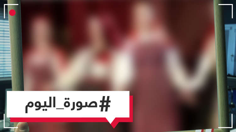 مغنيات روسيات في مسابقة الأغاني الشعبية والفولكلورية بمدينة ساراتوف الروسية
