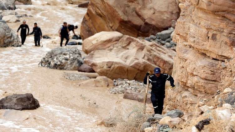 معلمة ناجية من فاجعة "البحر الميت" تكشف تفاصيل جديدة