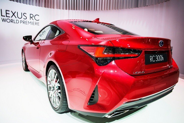 Lexus РС 300h