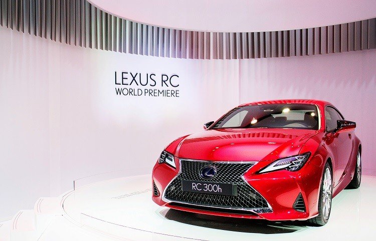 Lexus РС 300h