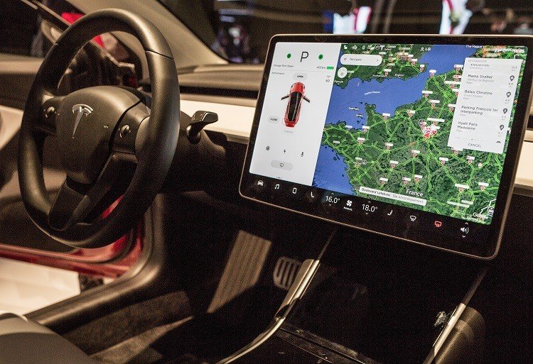 TESLA Model 3