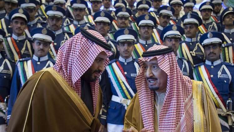 قراءة في جولة الملك سلمان.. ولي العهد باق والأسرة تتوحد بقوة حوله