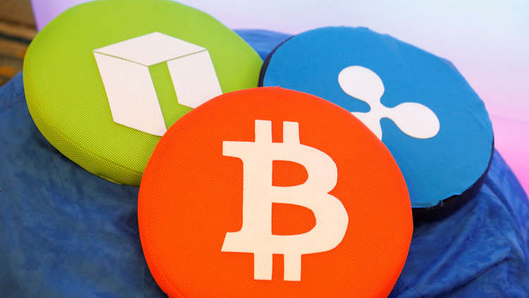 "البيتكوين" يتهاوى!