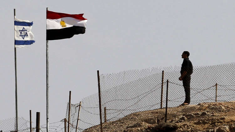 أستاذ قانون دولي لـRT: إسرائيل لا تستطيع التضحية بمصالحها مع مصر لقاء أي مبالغ مالية