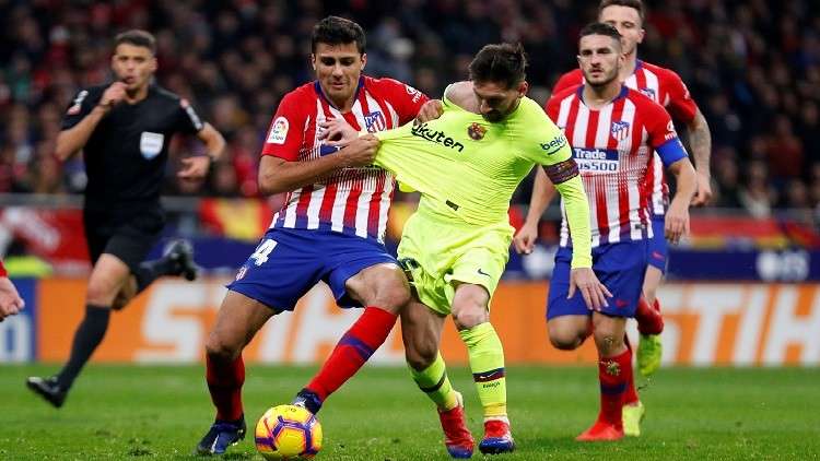 قمة الليغا بين برشلونة وأتلتيكو مدريد تنتهي بالتعادل (فيديو)