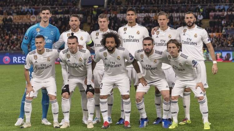 نجم ريال مدريد.. تخلى عن فريقه وخان زوجته وغدر بصديقه!