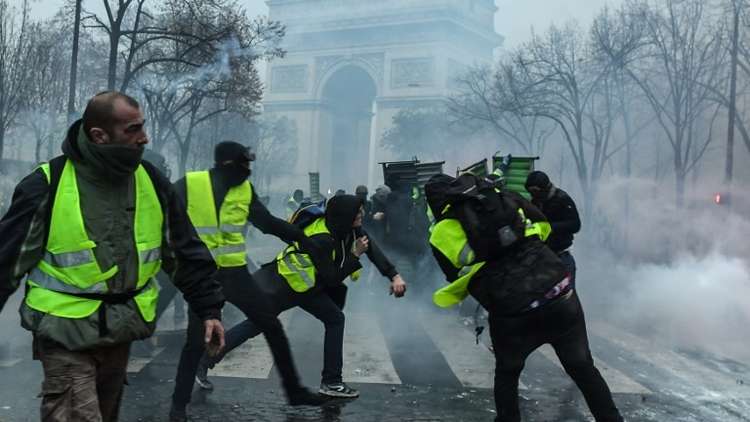 رئيسة تحرير RT: إصابة 12 من صحفيينا أثناء الاحتجاجات في فرنسا