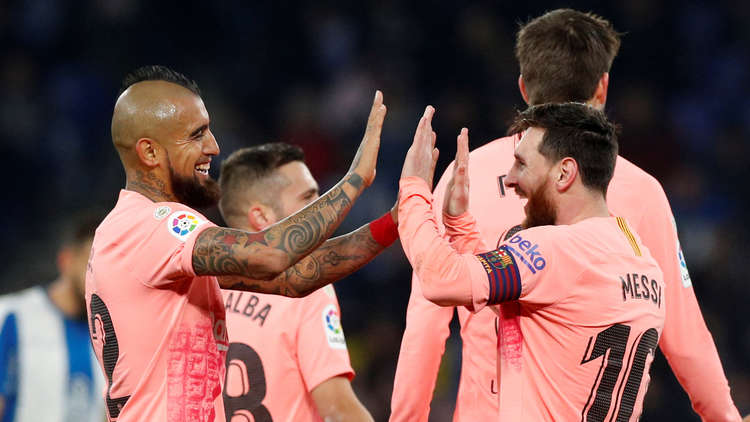 برشلونة يقسو على إسبانيول ويعزز صدارته لليغا