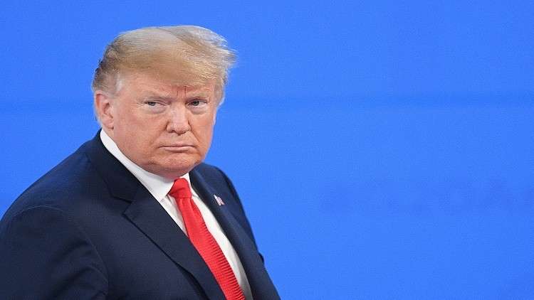 ترامب يحذر من انتفاضة مناصريه إن خلع