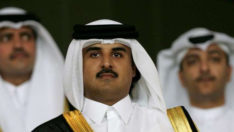أمير قطر يهاجم "دول المقاطعة" ويؤكد عدم تراجع الدوحة عن موقفها من الأزمة الخليجية 