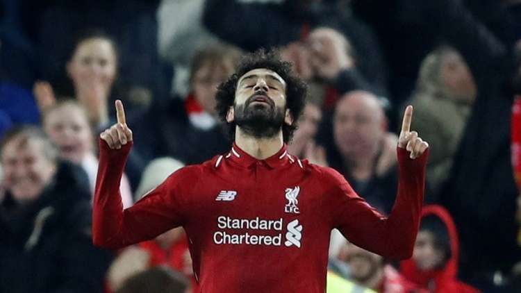 كيف احتفل الفرعون صلاح بفوز الريدز على الشياطين الحمر؟
