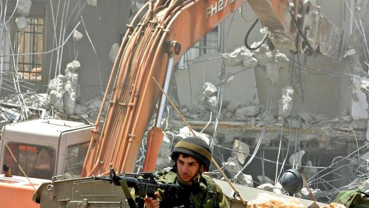 وزير فلسطيني يلتقي رئيس "الشاباك" الإسرائيلي ويهدد بإلغاء الاتفاقيات الثنائية