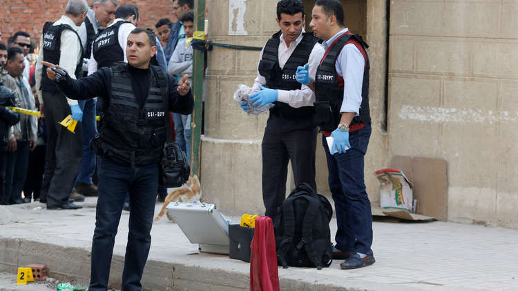 نيابة مصر تحيل شرطيا للمحاكمة العاجلة لقتله مسيحيين اثنين في المنيا 