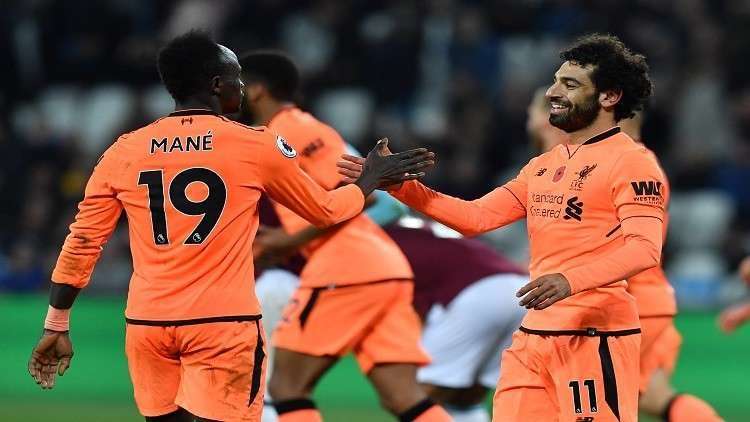 نجم ليفربول ينفي زواجه من تونسية