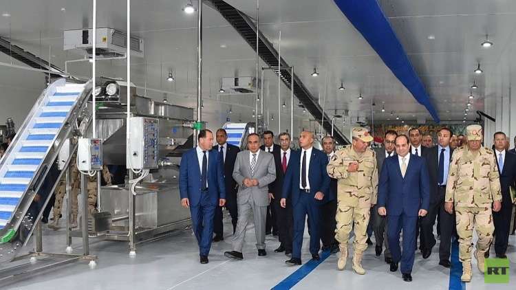 السيسي يعد المصريين بتناول طعام 