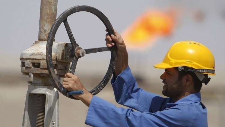صعود النفط متأثرا باحتمال كبح الإنتاج الأمريكي 
