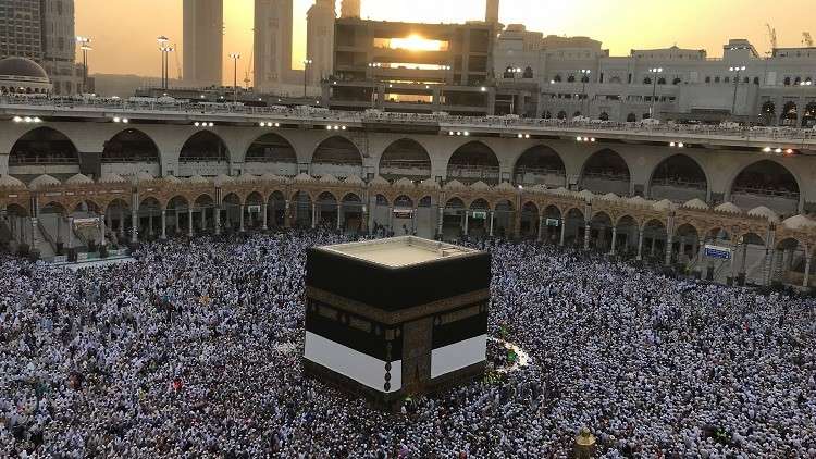 إمارة مكة توضح تفاصيل الاعتداء على رجل أمن في صحن الطواف