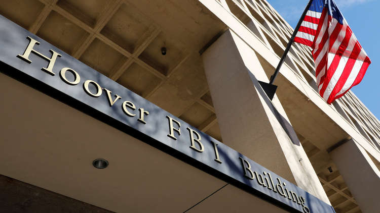 صحيفة: "FBI" حقق فيما إذا كان ترامب يعمل لحساب روسيا