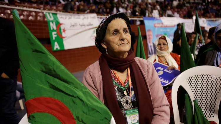 الجزائر.. جبهة التحرير الوطني تتوعد "المتربصين"